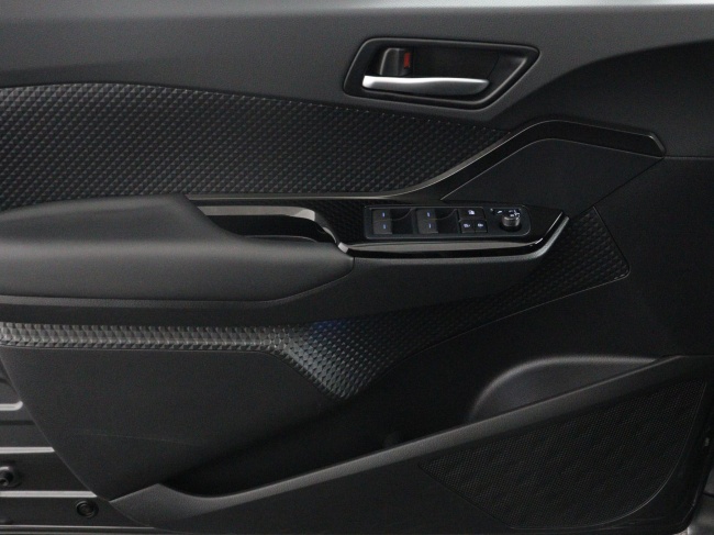 Toyota C-HR - 2.0 Hybrid Business Plus