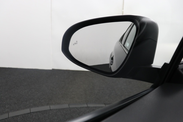 Toyota C-HR - 2.0 Hybrid Business Plus 70