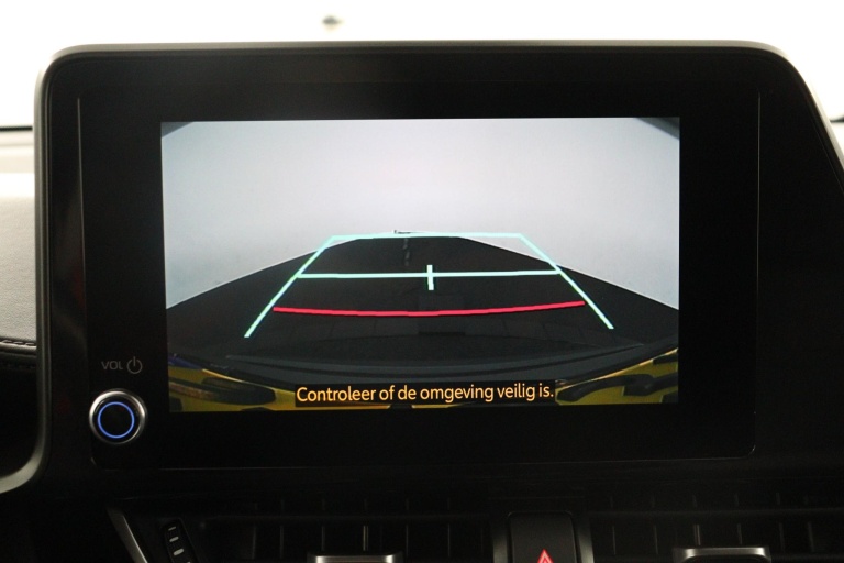 Toyota C-HR - 2.0 Hybrid Business Plus 9