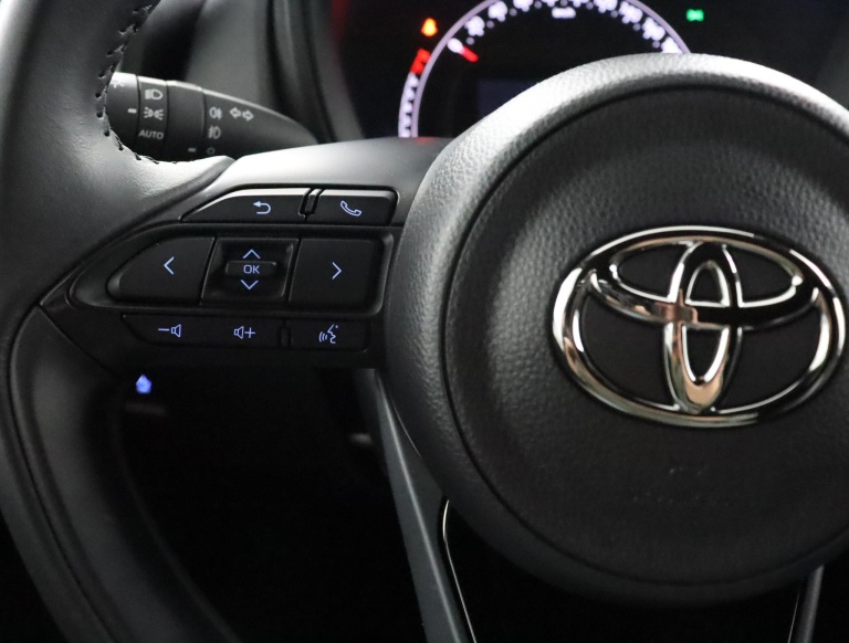 Toyota Aygo X - 1.0 VVT-i S-CVT Pulse 19