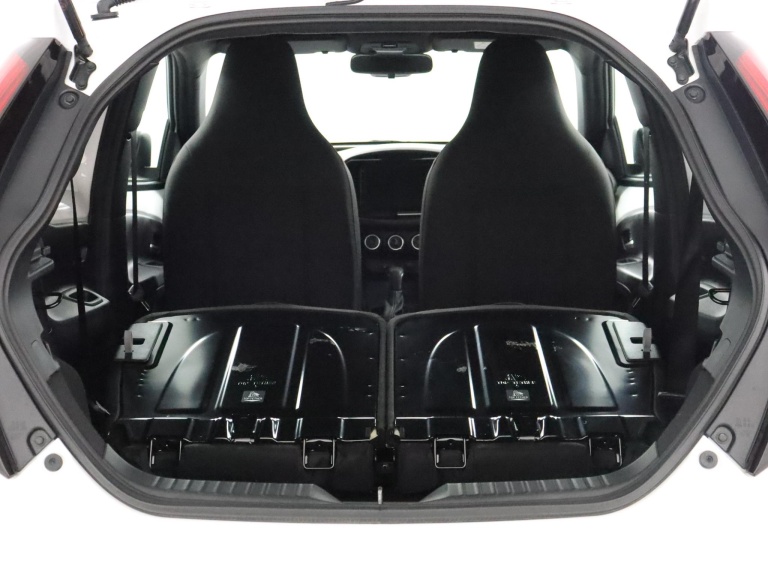 Toyota Aygo X - 1.0 VVT-i S-CVT Pulse 26