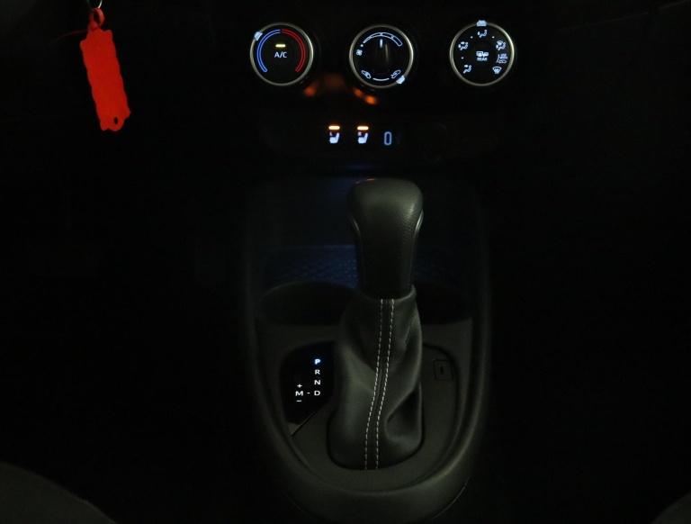 Toyota Aygo X - 1.0 VVT-i S-CVT Pulse 27