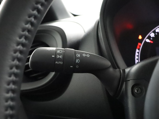 Toyota Aygo X - 1.0 VVT-i S-CVT Pulse