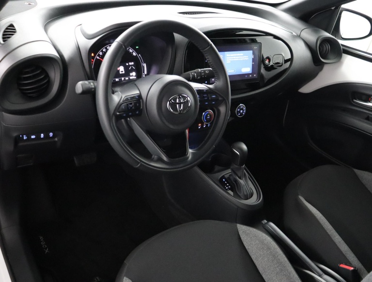 Toyota Aygo X - 1.0 VVT-i S-CVT Pulse 56
