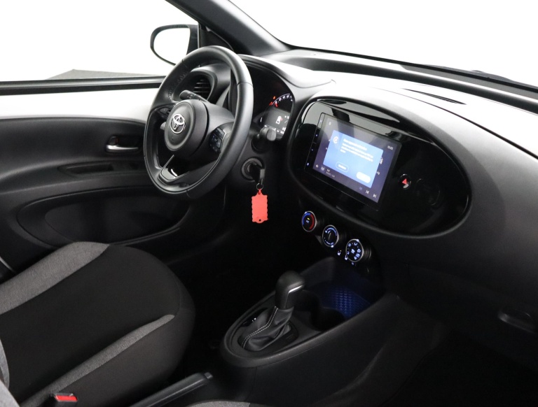 Toyota Aygo X - 1.0 VVT-i S-CVT Pulse 61
