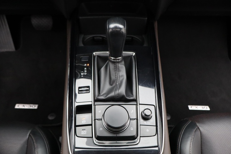 Mazda CX-30 - 2.0 e-SkyActiv-X M Hybrid Luxury 11