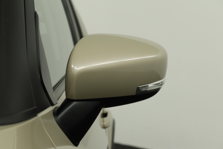 Suzuki Ignis - 1.2 Smart Hybrid Style 36