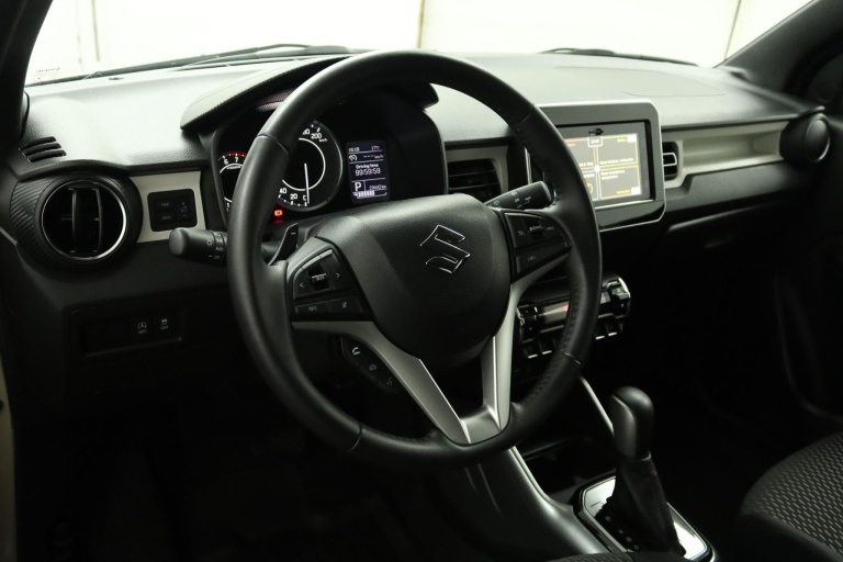 Suzuki Ignis - 1.2 Smart Hybrid Style 63