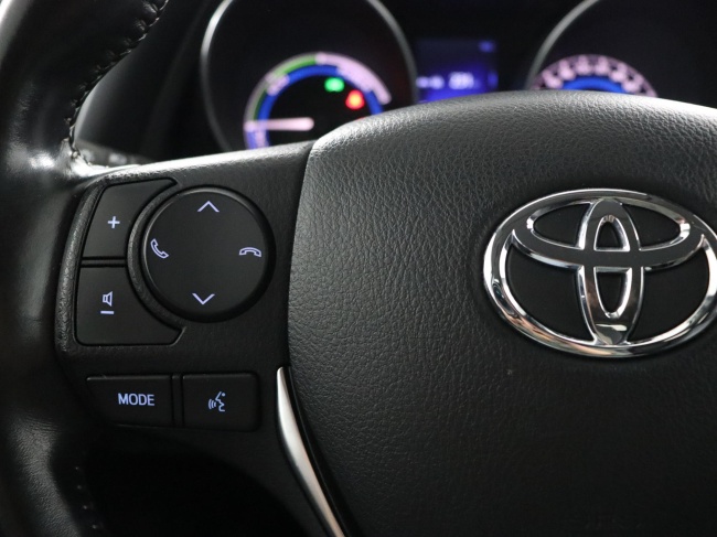 Toyota Auris Touring Sports - 1.8 Hybrid Dynamic Go