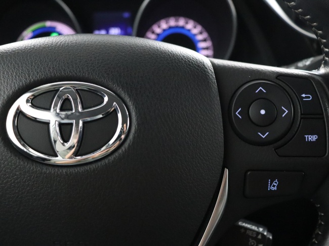 Toyota Auris Touring Sports - 1.8 Hybrid Dynamic Go