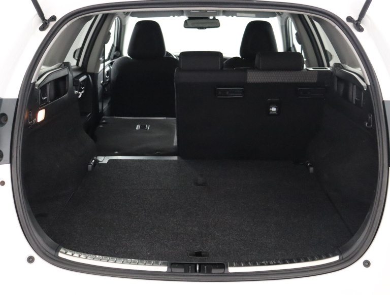 Toyota Auris Touring Sports - 1.8 Hybrid Dynamic Go 24