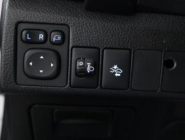 Toyota Auris Touring Sports - 1.8 Hybrid Dynamic Go 27