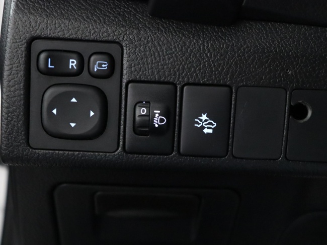 Toyota Auris Touring Sports - 1.8 Hybrid Dynamic Go