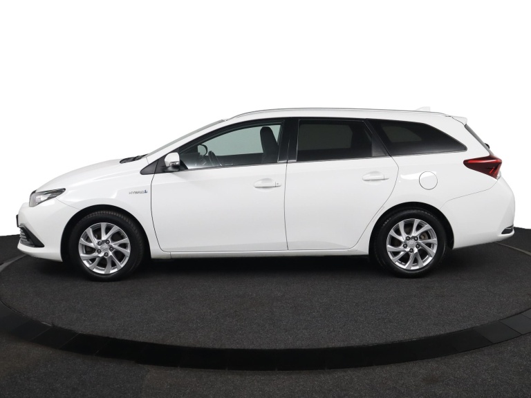 Toyota Auris Touring Sports - 1.8 Hybrid Dynamic Go 3