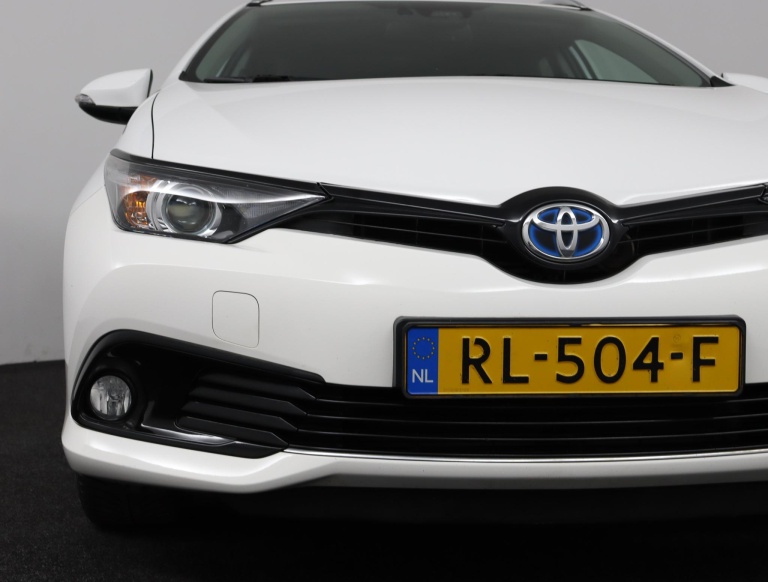 Toyota Auris Touring Sports - 1.8 Hybrid Dynamic Go 33