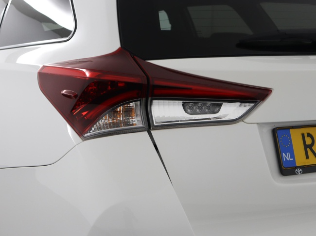 Toyota Auris Touring Sports - 1.8 Hybrid Dynamic Go
