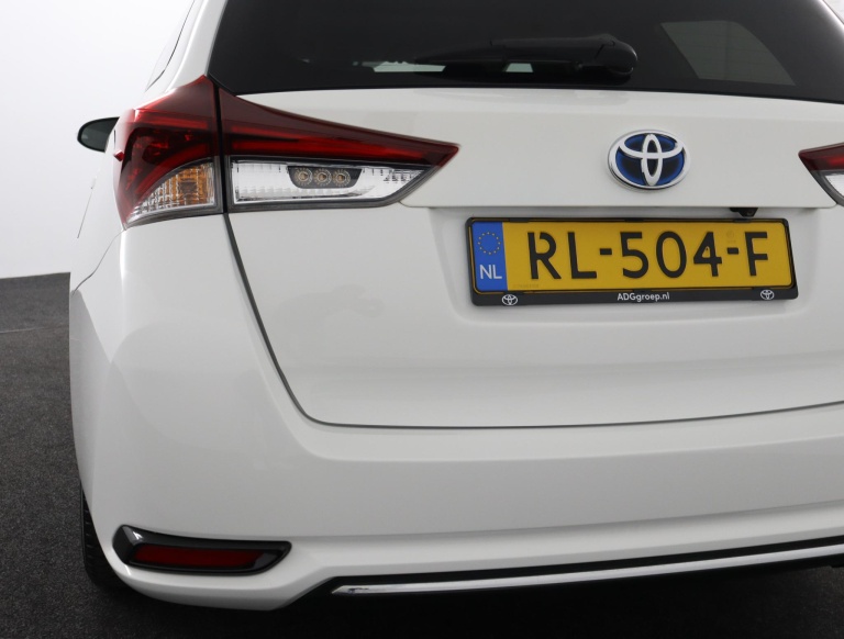 Toyota Auris Touring Sports - 1.8 Hybrid Dynamic Go 43