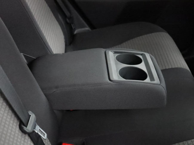 Toyota Auris Touring Sports - 1.8 Hybrid Dynamic Go