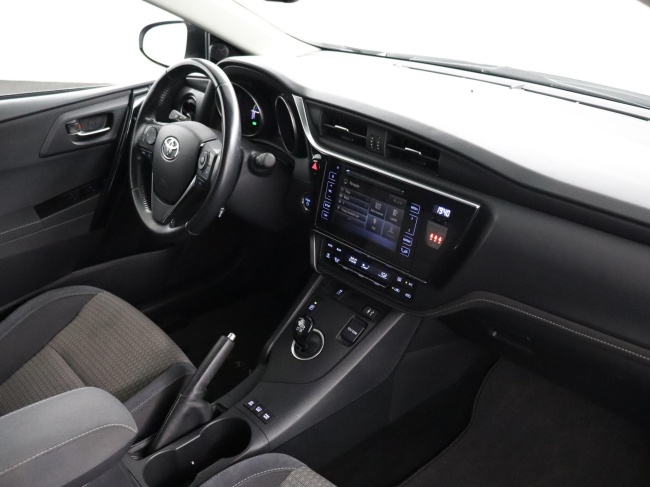 Toyota Auris Touring Sports - 1.8 Hybrid Dynamic Go