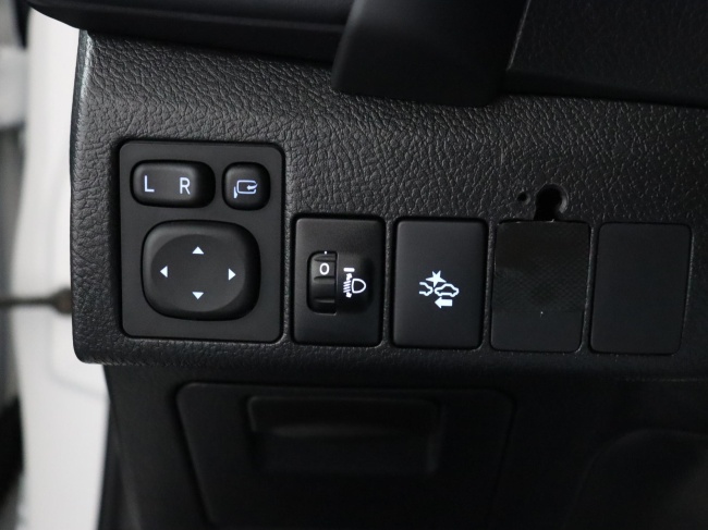 Toyota Auris Touring Sports - 1.8 Hybrid Dynamic Go