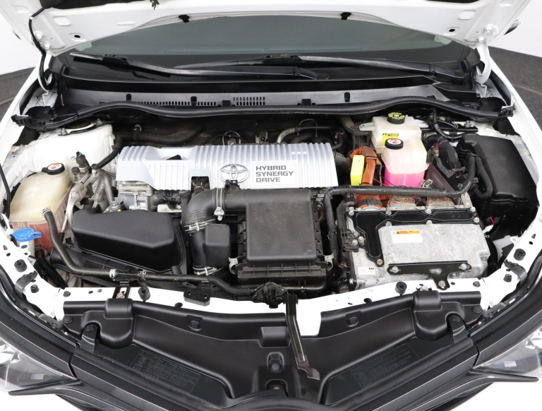 Toyota Auris Touring Sports - 1.8 Hybrid Dynamic Go 32