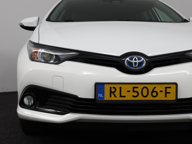Toyota Auris Touring Sports - 1.8 Hybrid Dynamic Go