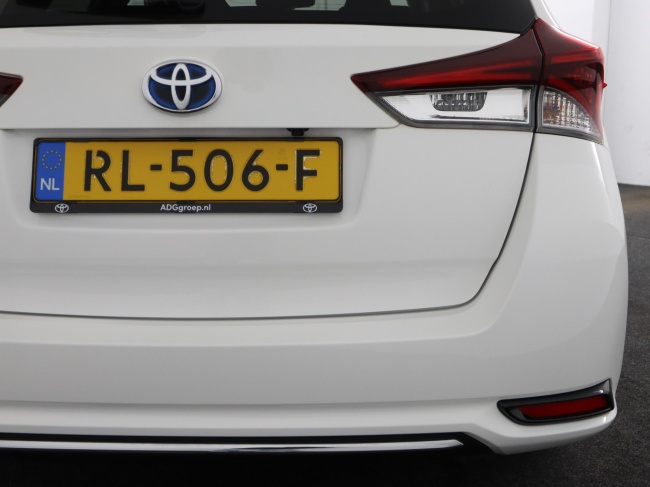 Toyota Auris Touring Sports - 1.8 Hybrid Dynamic Go