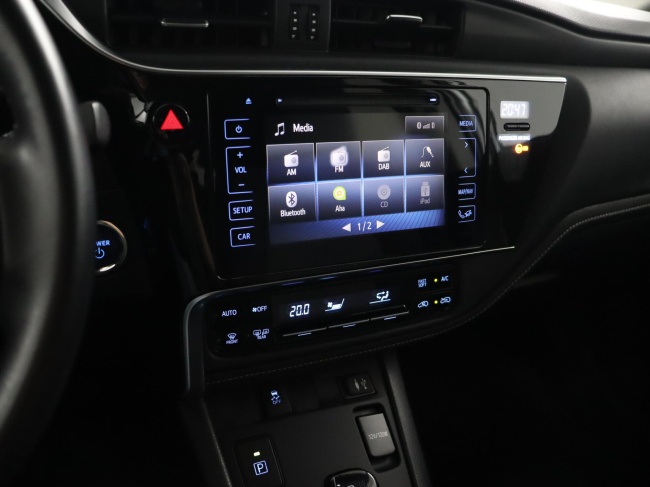 Toyota Auris Touring Sports - 1.8 Hybrid Dynamic Go