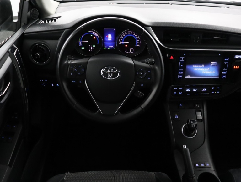 Toyota Auris Touring Sports - 1.8 Hybrid Dynamic Go 57