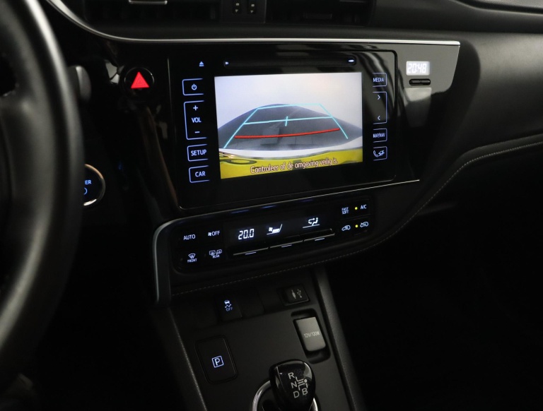 Toyota Auris Touring Sports - 1.8 Hybrid Dynamic Go 9