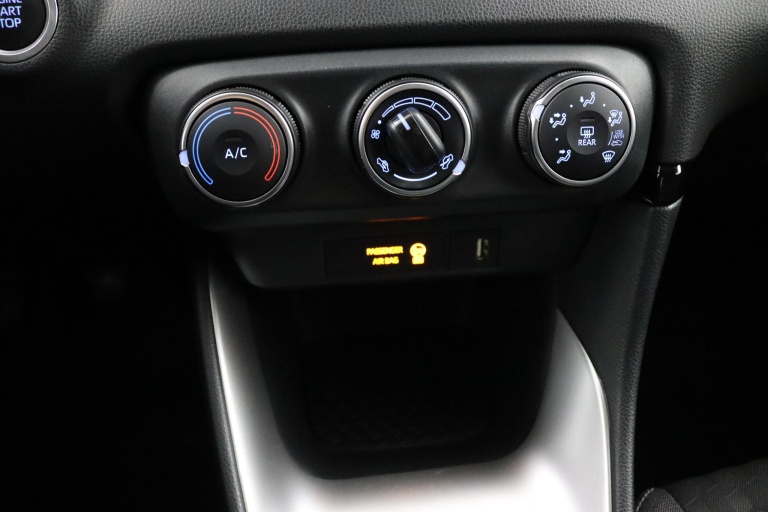 Toyota Yaris - 1.5 VVT-i Dynamic Trekhaak 12