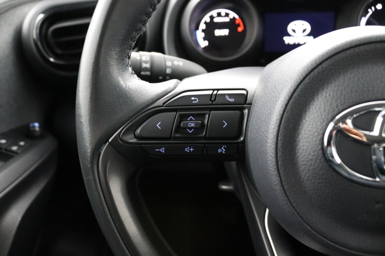 Toyota Yaris - 1.5 VVT-i Dynamic Trekhaak 20