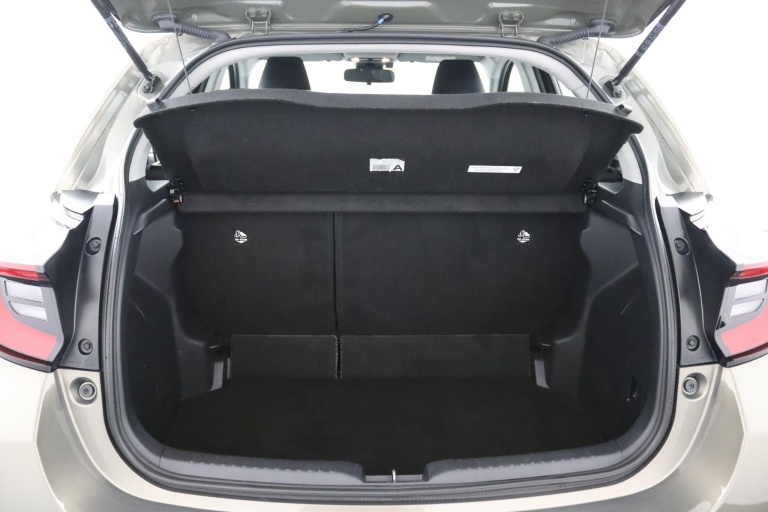 Toyota Yaris - 1.5 VVT-i Dynamic Trekhaak 24