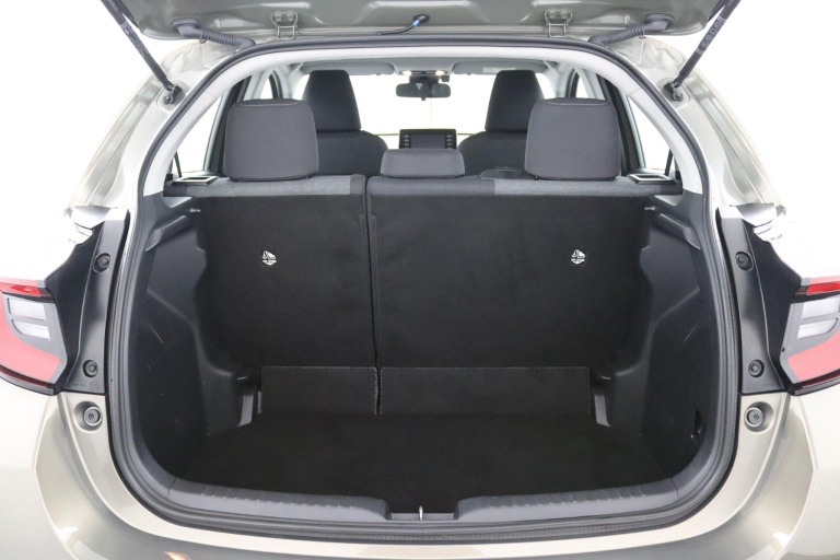 Toyota Yaris - 1.5 VVT-i Dynamic Trekhaak 25
