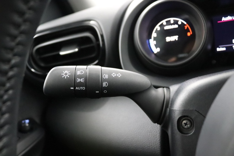 Toyota Yaris - 1.5 VVT-i Dynamic Trekhaak 31