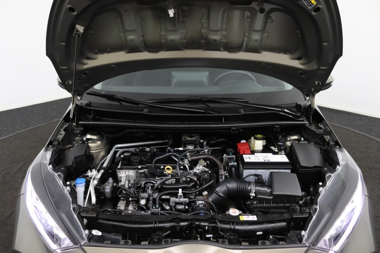Toyota Yaris - 1.5 VVT-i Dynamic Trekhaak 34