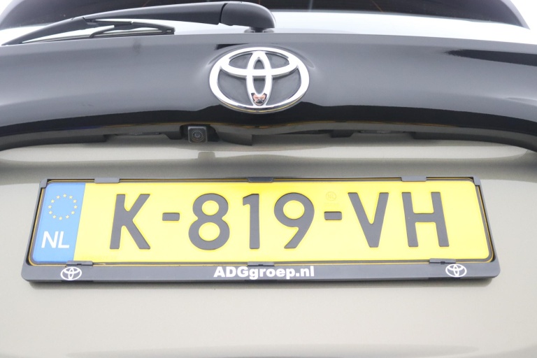 Toyota Yaris - 1.5 VVT-i Dynamic Trekhaak 38