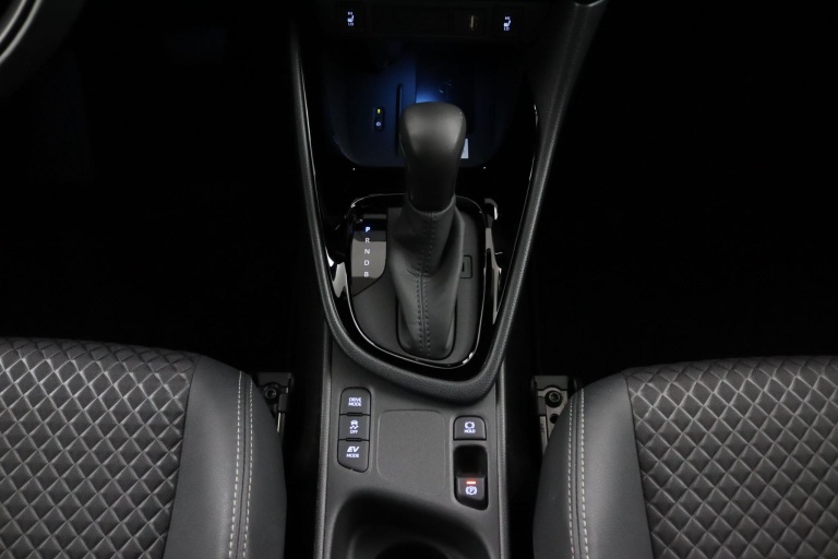 Toyota Yaris - 1.5 Hybrid Executive Origineel Nederlands 27