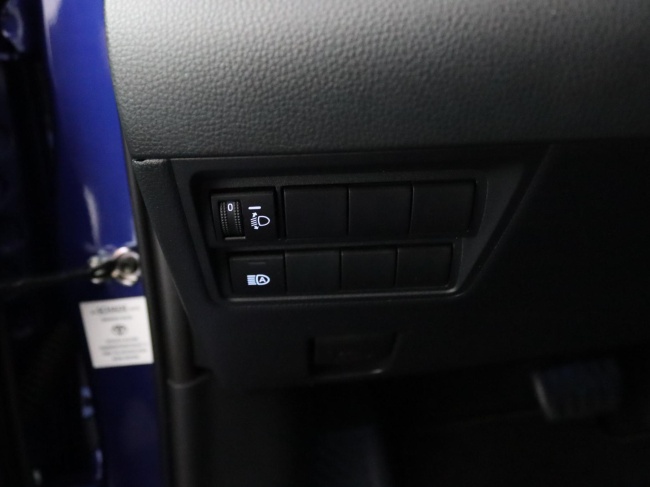 Toyota Yaris - 1.5 Hybrid Executive Origineel Nederlands