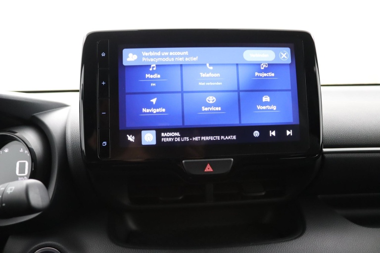 Toyota Yaris - 1.5 Hybrid Executive Origineel Nederlands 38