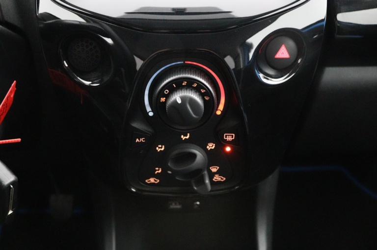 Toyota Aygo - 1.0 VVT-i x-cite 7