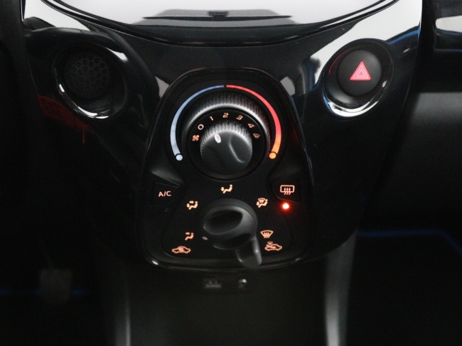 Toyota Aygo - 1.0 VVT-i x-cite