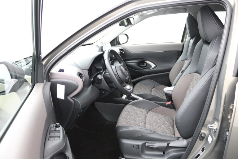 Toyota Yaris Cross - 1.5 Hybrid 130 Executive 17