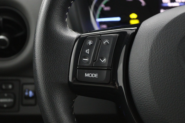 Toyota Yaris - 1.5 Hybrid 19