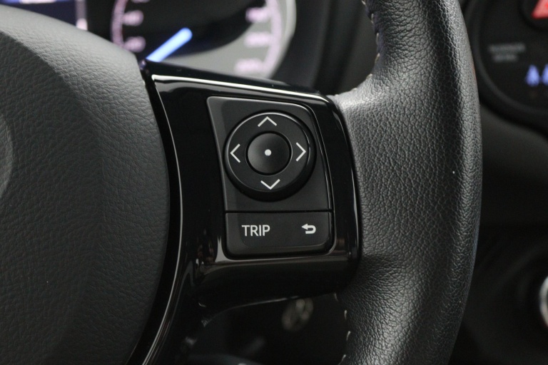 Toyota Yaris - 1.5 Hybrid 21