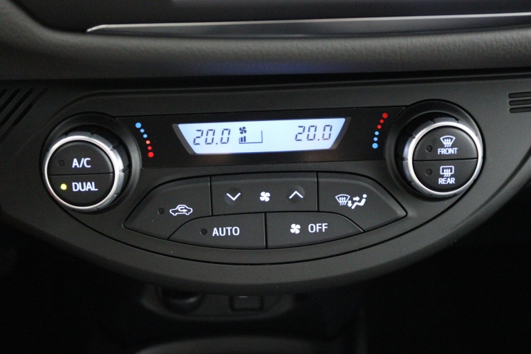 Toyota Yaris - 1.5 Hybrid 7