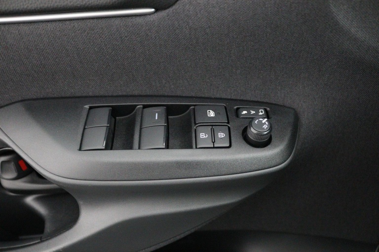 Toyota Yaris Cross - 1.5 Hybrid 115 First Edition 28