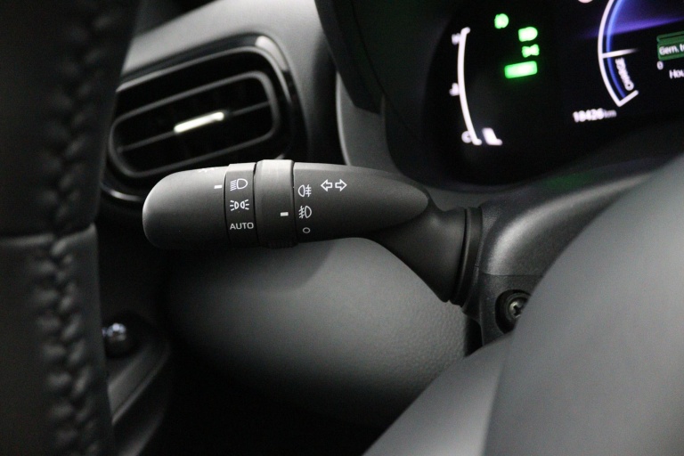 Toyota Yaris Cross - 1.5 Hybrid 115 First Edition 30