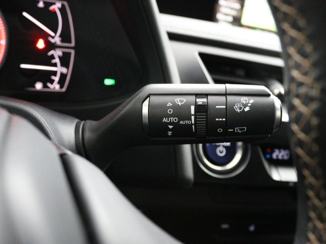 Lexus UX - 250h Luxury Line