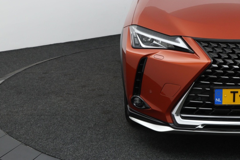 Lexus UX - 250h Luxury Line 34